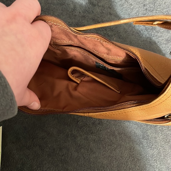 Brown Le Donne purse. With horses on it - Picture 3 of 6